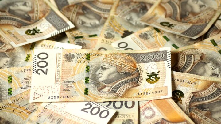 Jak wyjść ze spirali zadłużenia? Skuteczny poradnik krok po kroku